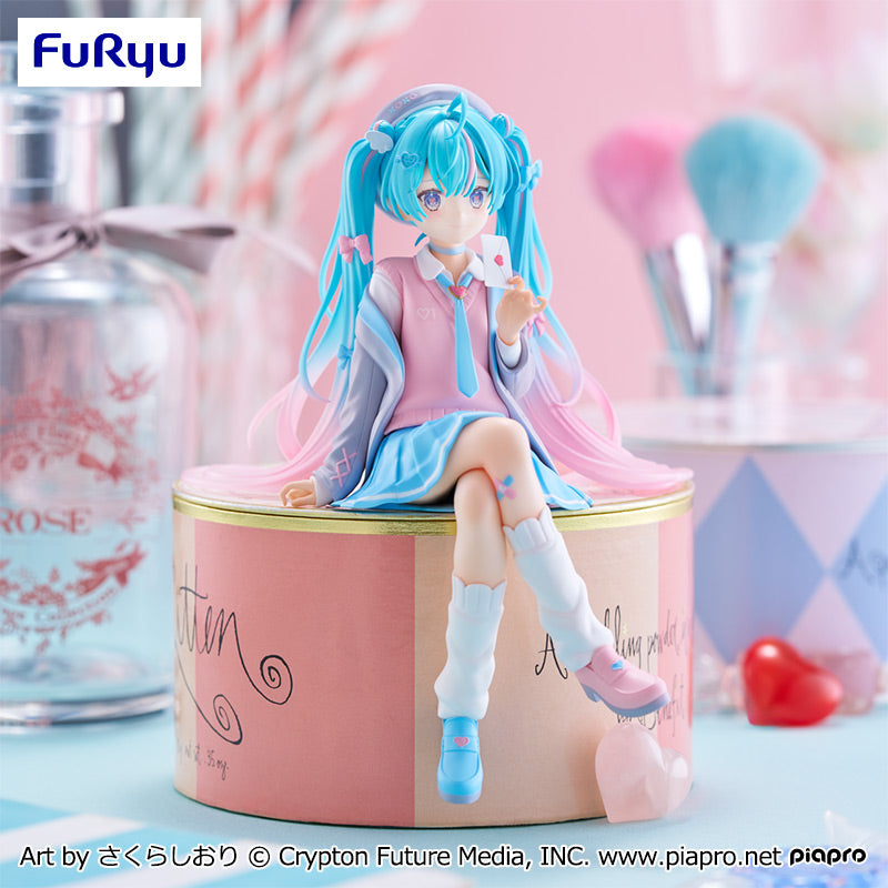 Noodle Stopper Hatsune Miku Figure – (Koisuru Blazer / “Blazer in Love”)