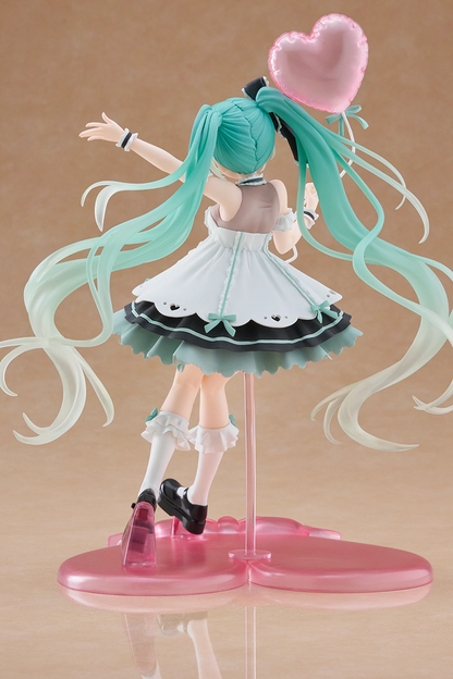 Hatsune Miku – Birthday 2025 AMP+ Figure ～Party Ver.